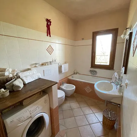 Country house Agriturismo Podere Le Tombe