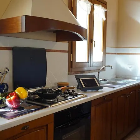 Country house Agriturismo Podere Le Tombe *