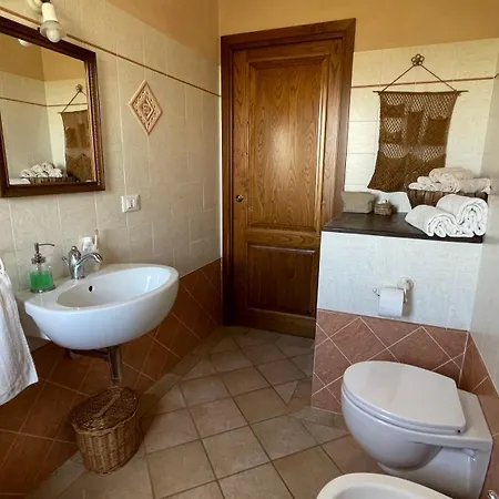 Agriturismo Podere Le Tombe