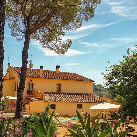 Country house Agriturismo Podere Le Tombe *