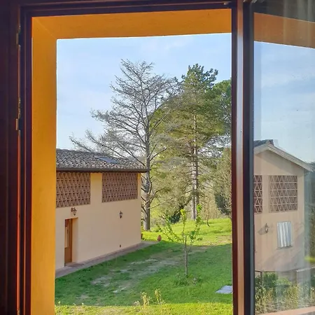 Agriturismo Podere Le Tombe Casa di campagna *