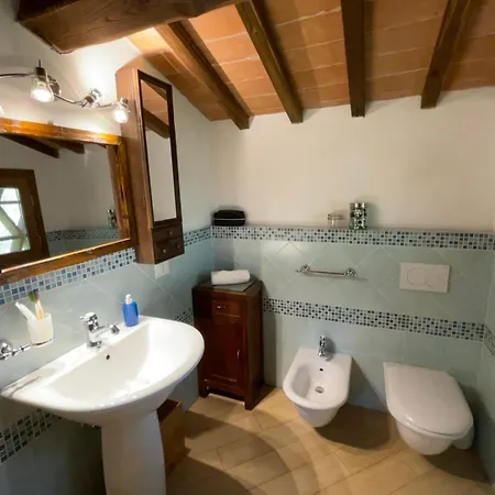 Agriturismo Podere Le Tombe Casa di campagna