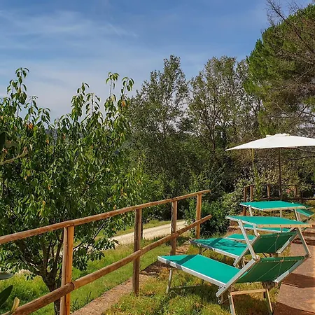 Agriturismo Podere Le Tombe Casa di campagna