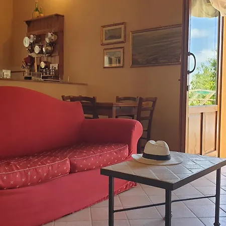 Agriturismo Podere Le Tombe Casa di campagna Palaia